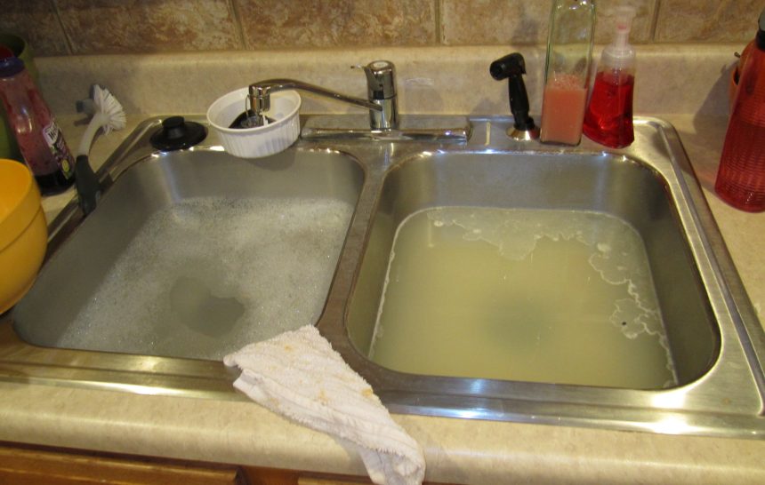 clogged-sinks Teljesen bedugult a lefolyó? Ezzel megelőzhetted volna!