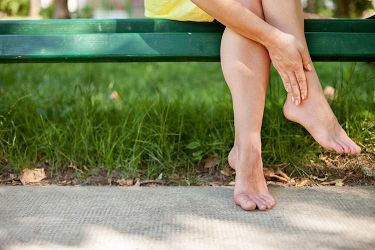 heel_pain_750 Miért jó a lábmasszázs? 3 hatás, amiről nem tudtál